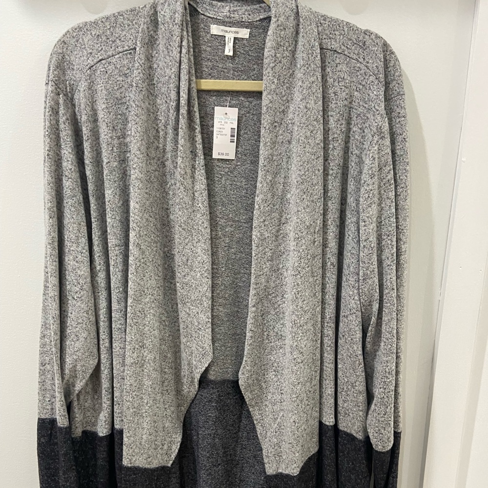 NWT MAURICES Supersoft Colorblock Open Sweater